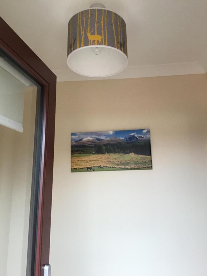 Riverside Retreat Caol Екстериор снимка