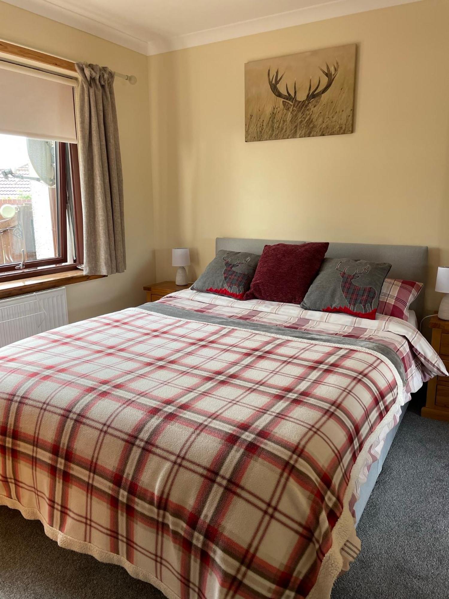 Riverside Retreat Caol Екстериор снимка
