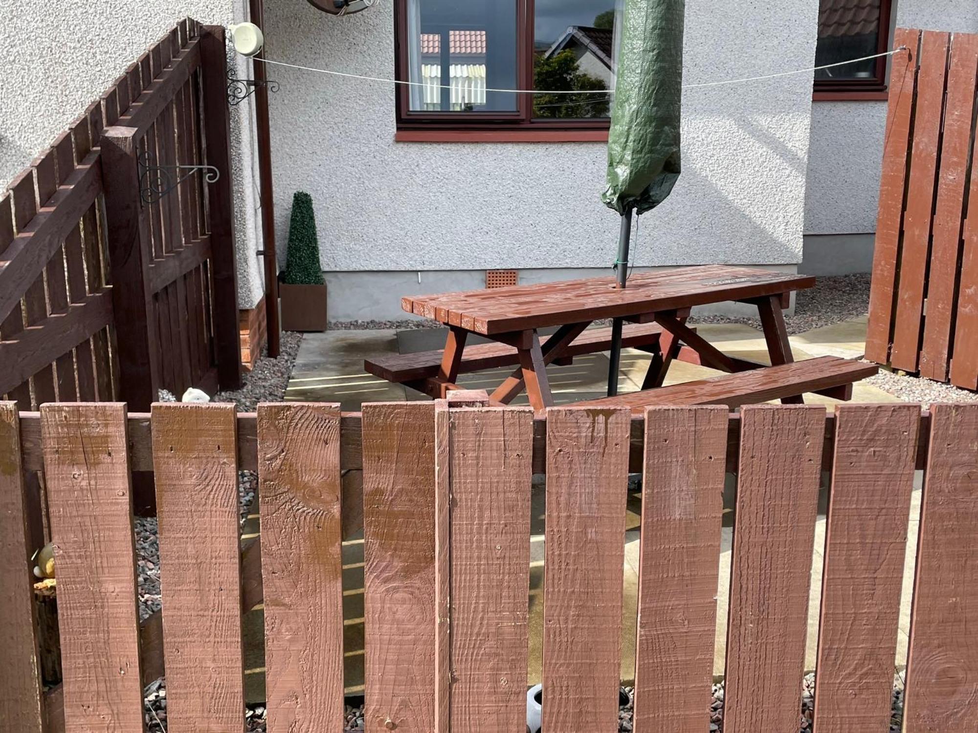 Riverside Retreat Caol Екстериор снимка